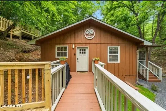 4151 Oak Ridge St, Pigeon Forge, TN 37863 - #1