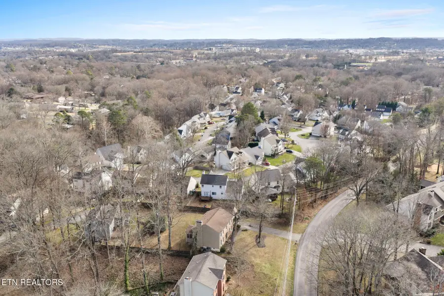 1100 Bob Kirby Rd, Knoxville, TN 37923 - Image #2