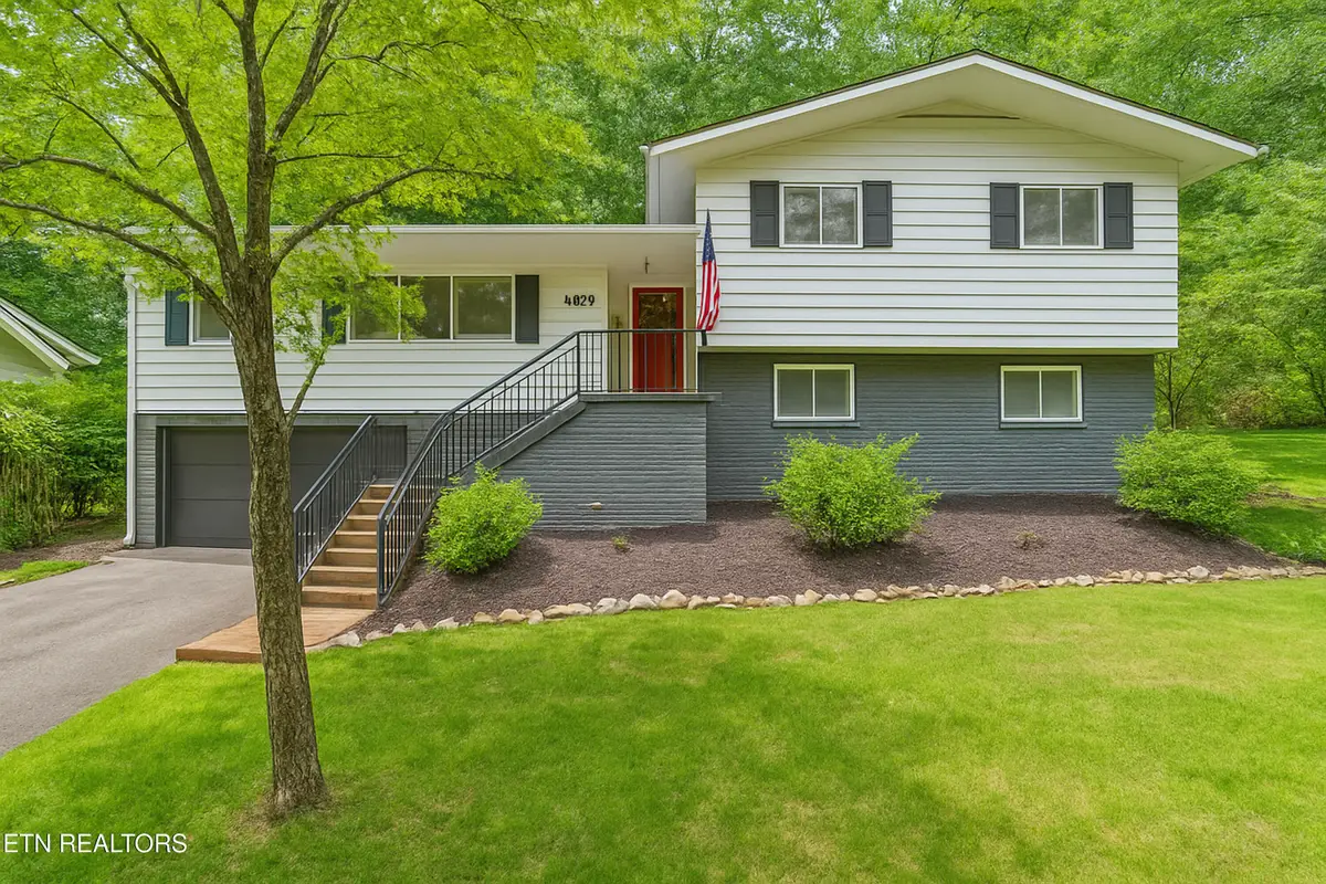 4029 Hiawatha Drive, Knoxville, TN 37919 - Image #1