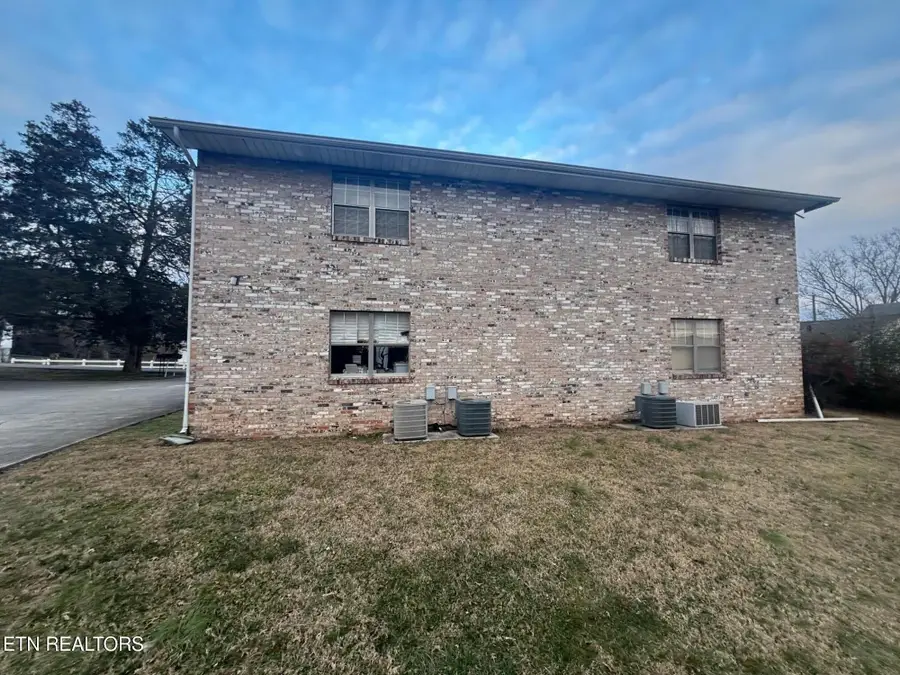 5013 Willoway Drive, Knoxville, TN 37912 - Image #2