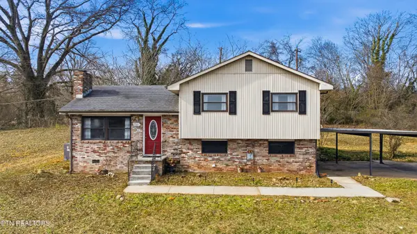 1301 Holmouth Lane, Knoxville, TN 37914