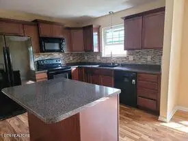 2802 Rambling Rd, Maryville, TN 37801 - Image #2