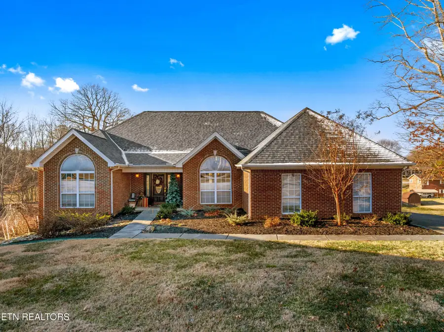 4900 Hundred Oaks Drive, Morristown, TN 37813 - #2
