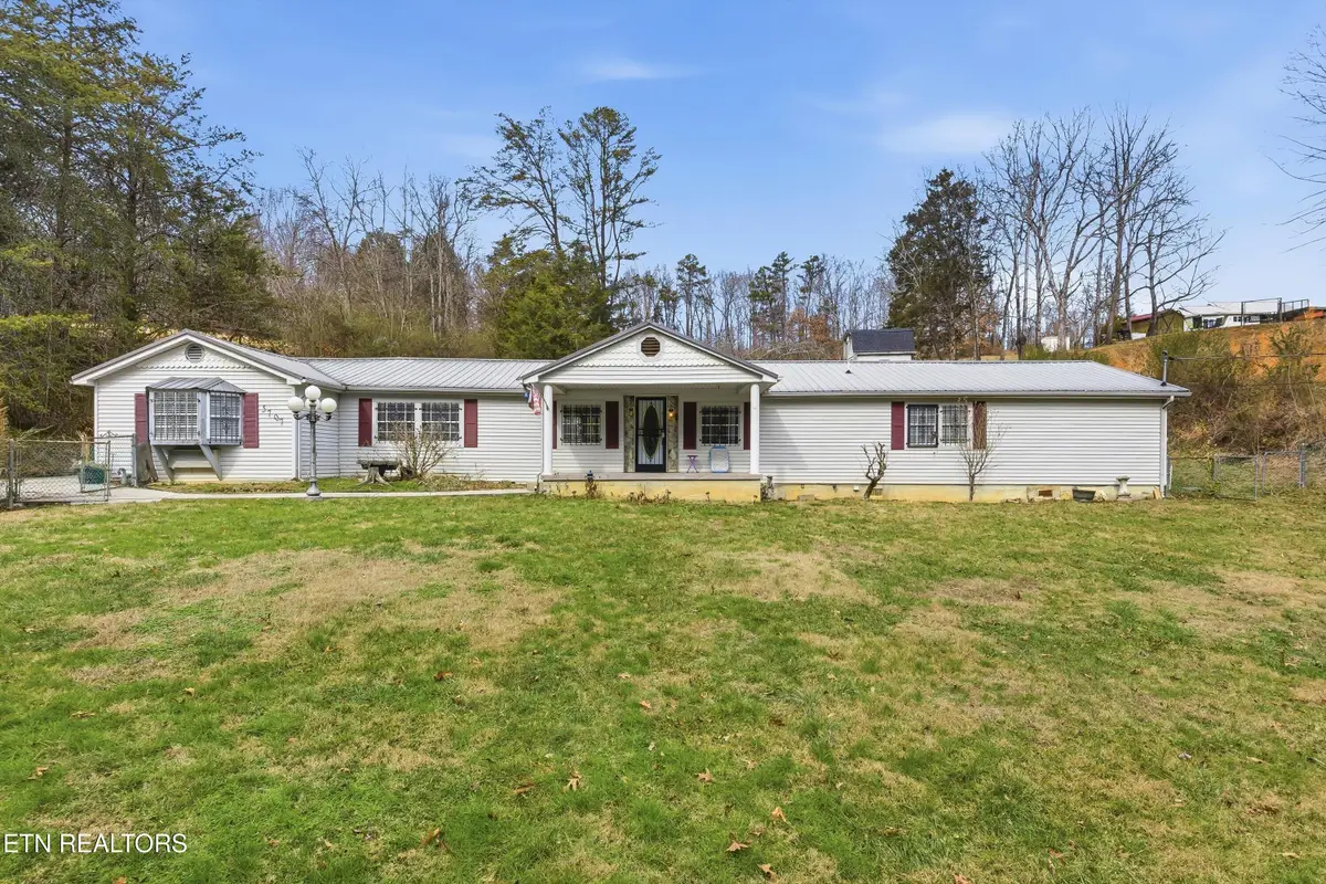5707 Daniels Rd, Knoxville, TN 37938 - Image #1