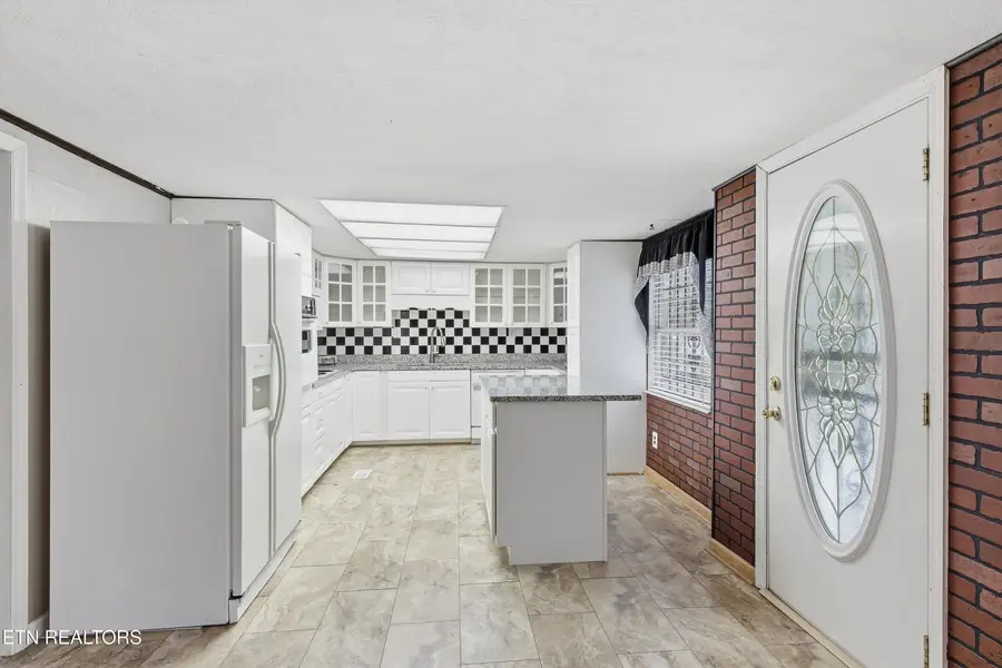 5707 Daniels Rd, Knoxville, TN 37938 - Image #2