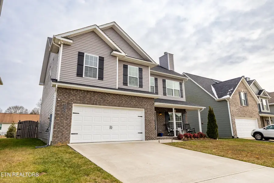 3054 Farmhouse Drive, Maryville, TN 37803 - Image #2