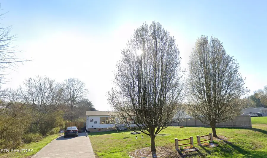 818 Fair Street St, Sweetwater, TN 37874 - #2