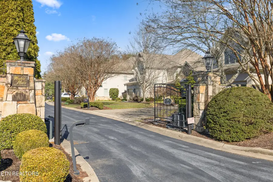1062 Water Place Way, Knoxville, TN 37922 - Image #2