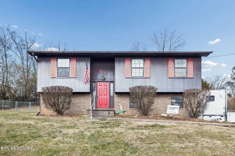 620 Cagle St., Clinton, TN 37716 - #2