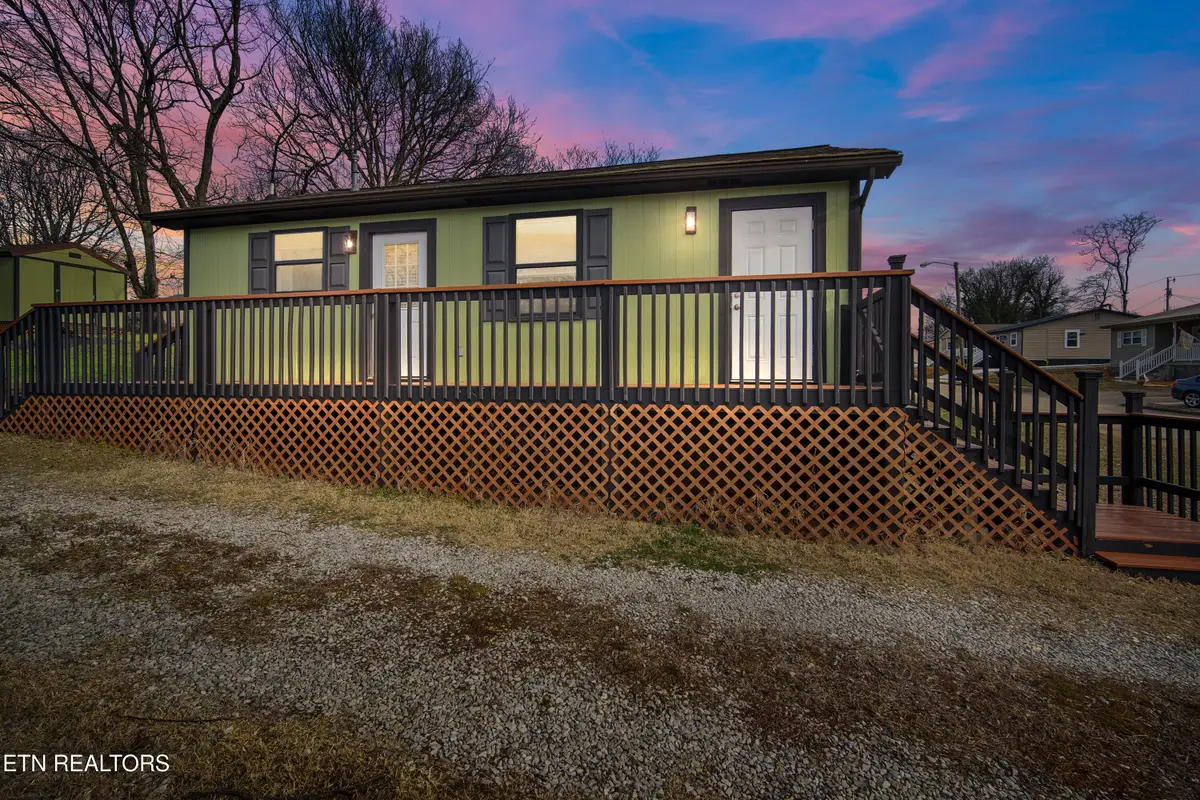 254 W Newcomen St, Alcoa, TN 37701 - Image #1