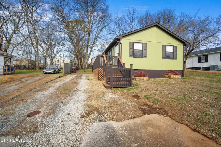 254 W Newcomen St, Alcoa, TN 37701 - Image #3