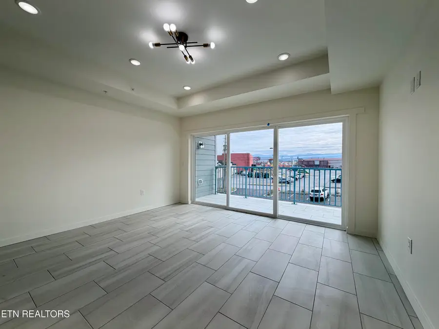 129 Sugarfoot Way #302, Pigeon Forge, TN 37863 - #2
