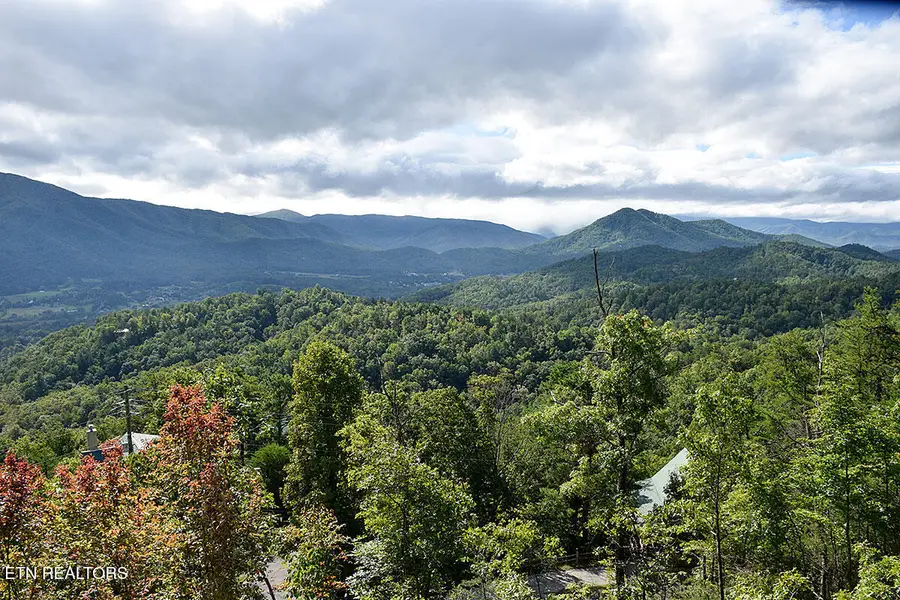 2602 Hatcher Mountain Rd, Sevierville, TN 37862 - #3