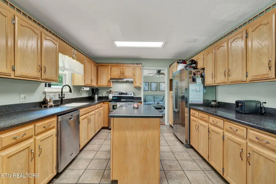 446 NE Hickory Hills Drive, Cleveland, TN 37312 - Image #2