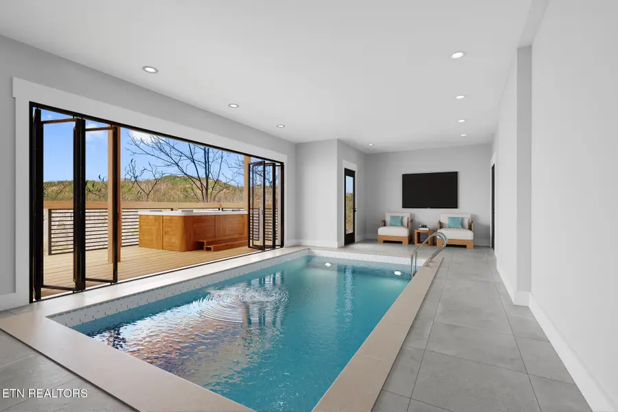 245 Brownsridge Rd, Gatlinburg, TN 37738 - Image #3