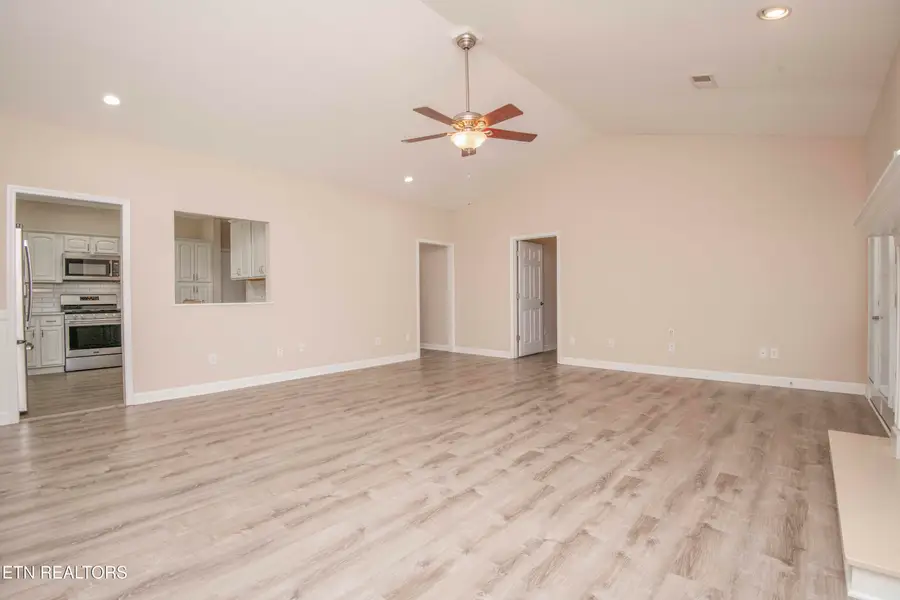 364 Battlecreek Way, Lenoir City, TN 37772 - Image #3