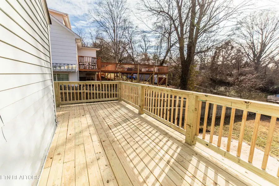 2913 NE Woodmont Rd, Knoxville, TN 37917 - Image #3