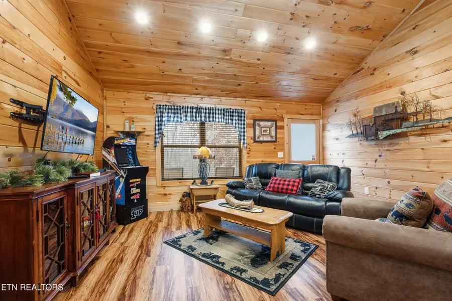 2756 Murray Ridge Rd, Sevierville, TN 37876 - #3