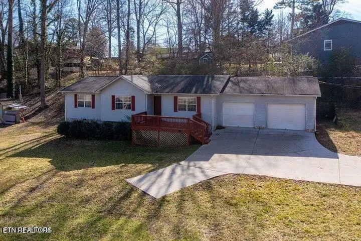 517 Bowman Bend Rd, Harriman, TN 37748 - #2