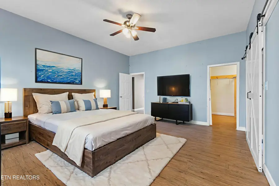 400 Cabbage Cemetery Rd, Washburn, TN 37888 - #3