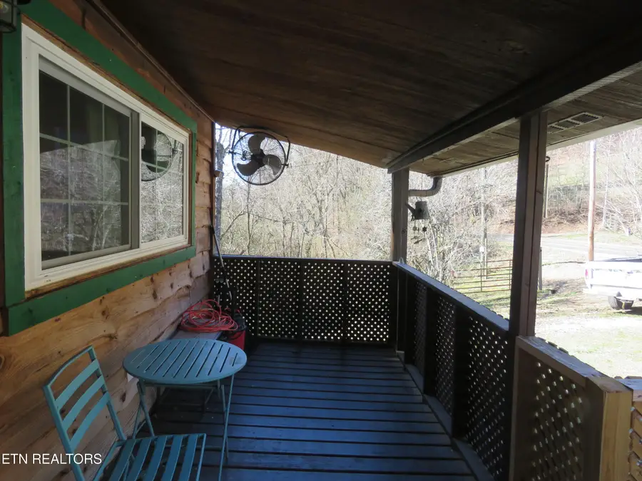 446 Lovers Lane, Townsend, TN 37882 - Image #2