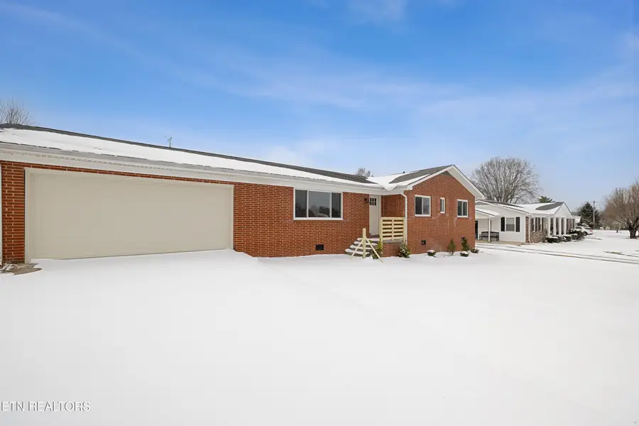 419 Greencrest Drive, Maryville, TN 37803 - Image #2