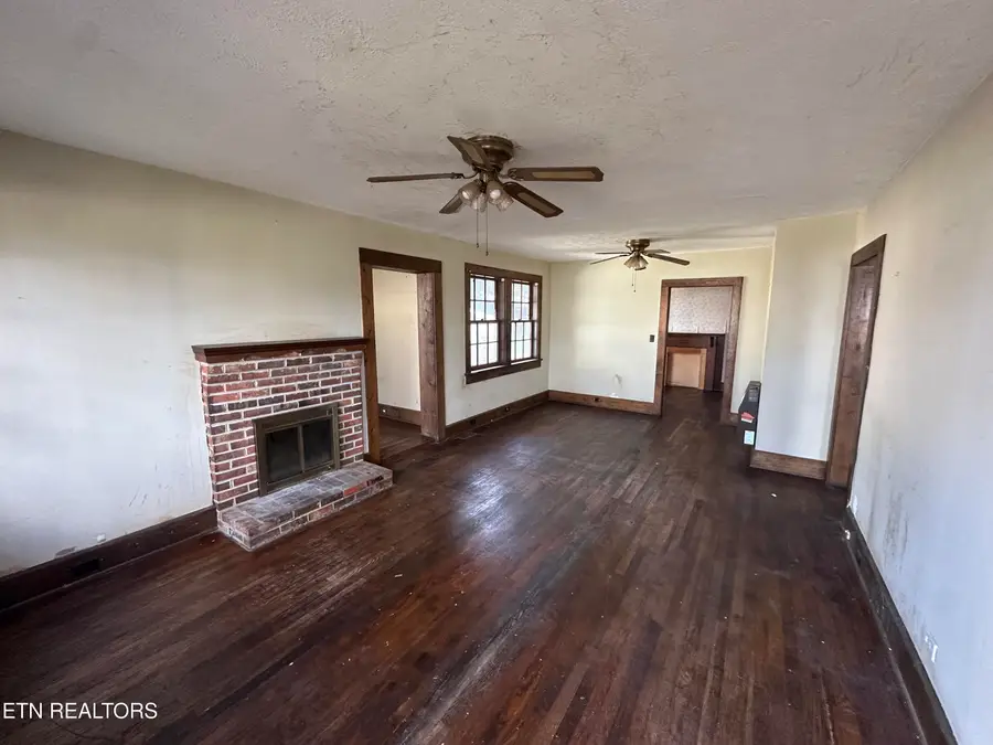 1212 Woodlawn Ave, Maryville, TN 37804 - Image #3