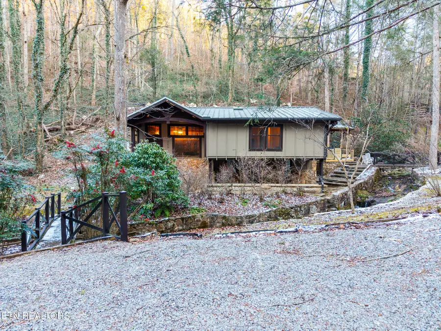 259 Black Mash Hollow Rd, Townsend, TN 37882 - Image #2