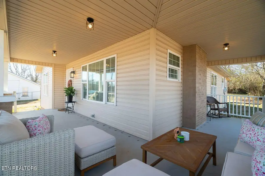 404 Locust St, Morristown, TN 37813 - #3