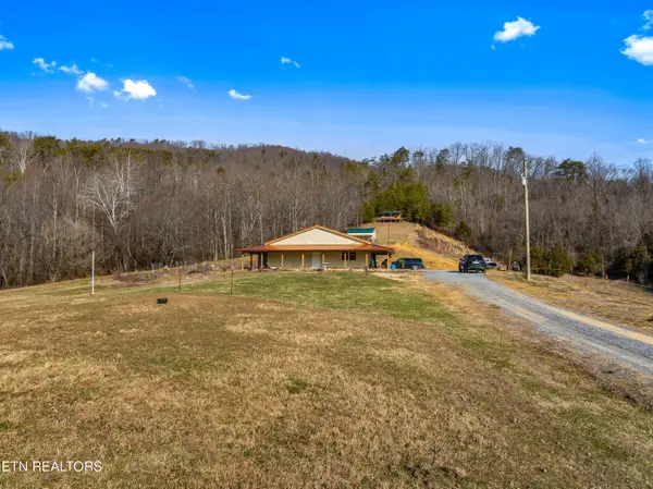 336 Cloud Creek Rd, Rogersville, TN 37857