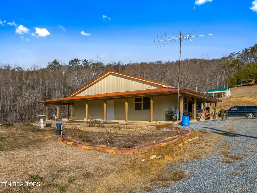 336 Cloud Creek Rd, Rogersville, TN 37857 - #2