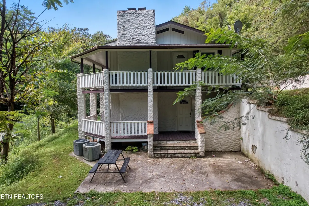 3250 Progress Hill Blvd, Pigeon Forge, TN 37863 - #1