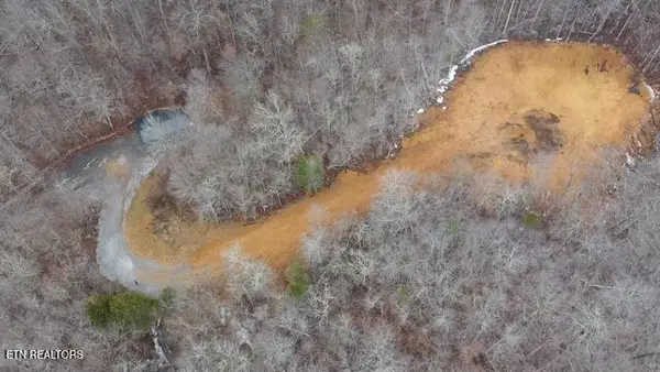 7053 Cooks Hollow Rd, Maryville, TN 37801