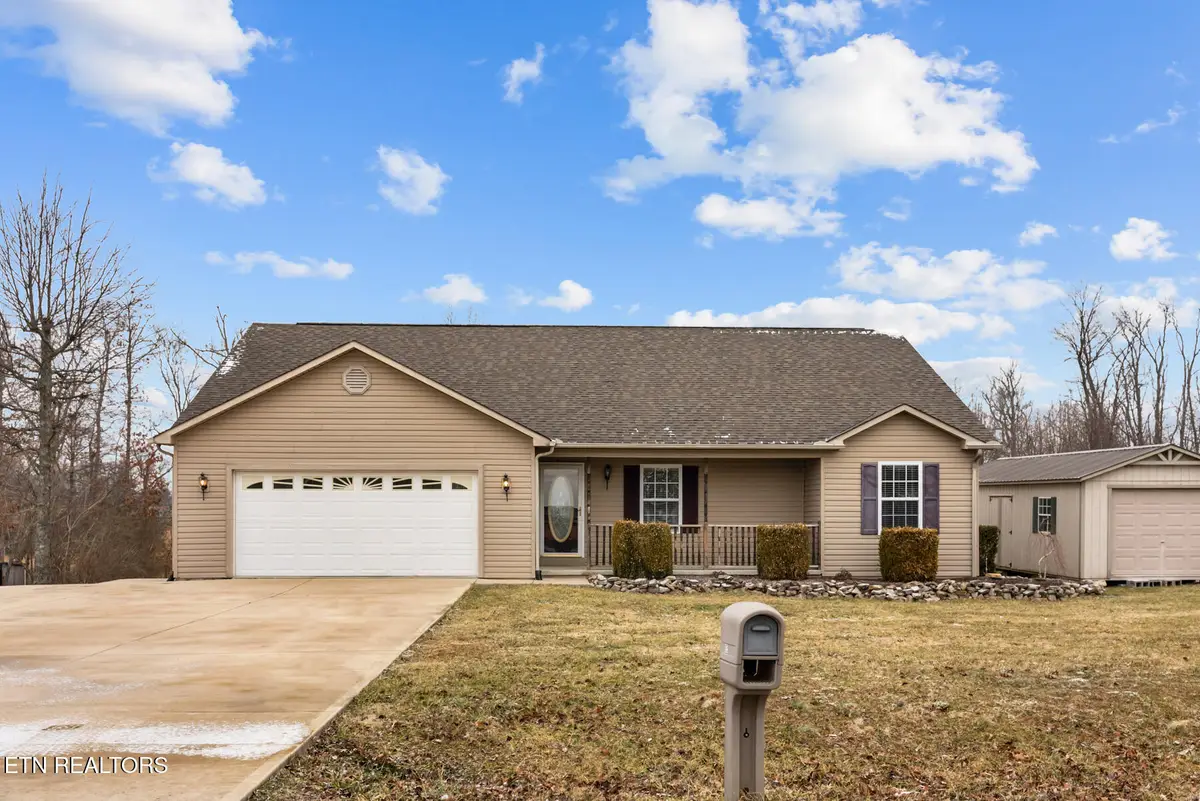 825 Grace Hill Drive, Crossville, TN 38571 - Image #1
