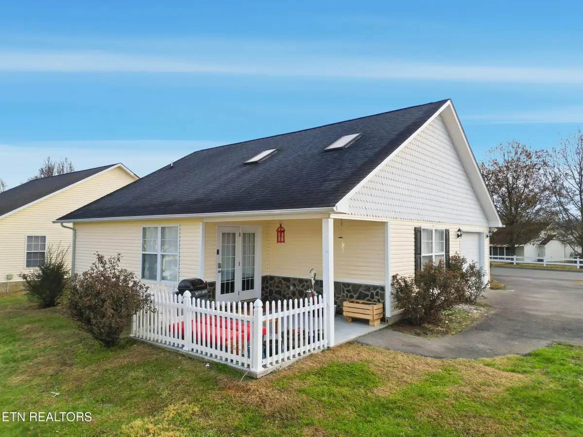 1842 Country Meadows Drive, Sevierville, TN 37862 - #1