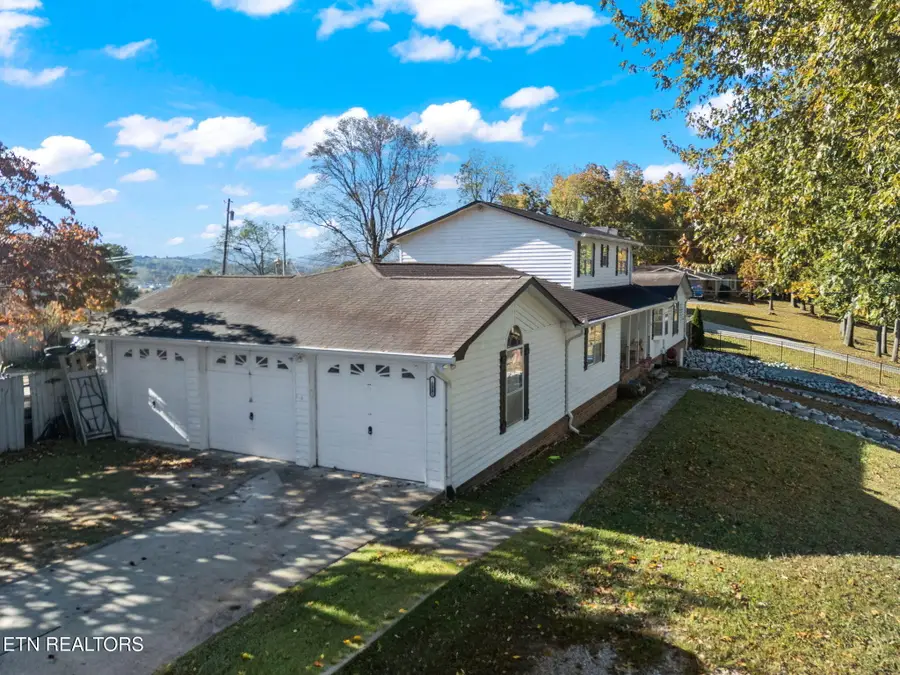109 Cherry Lane, Jacksboro, TN 37757 - Image #3