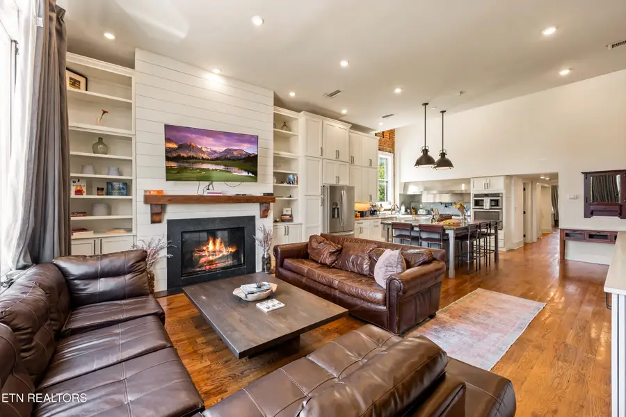 209 S Central St, Knoxville, TN 37902 - #2