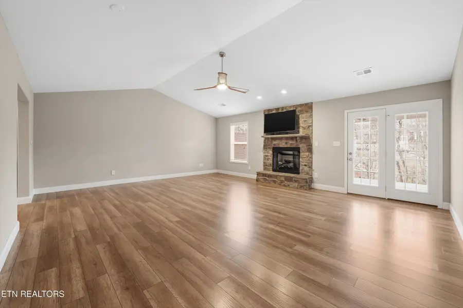 282 Battlecreek Way, Lenoir City, TN 37772 - #2