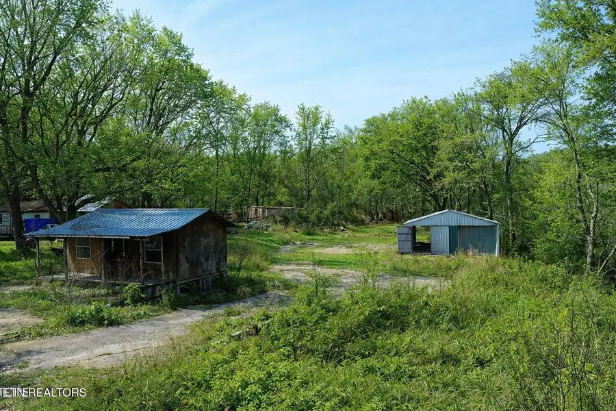 3322 Viola Rd, McMinnville, TN 37110 - #3