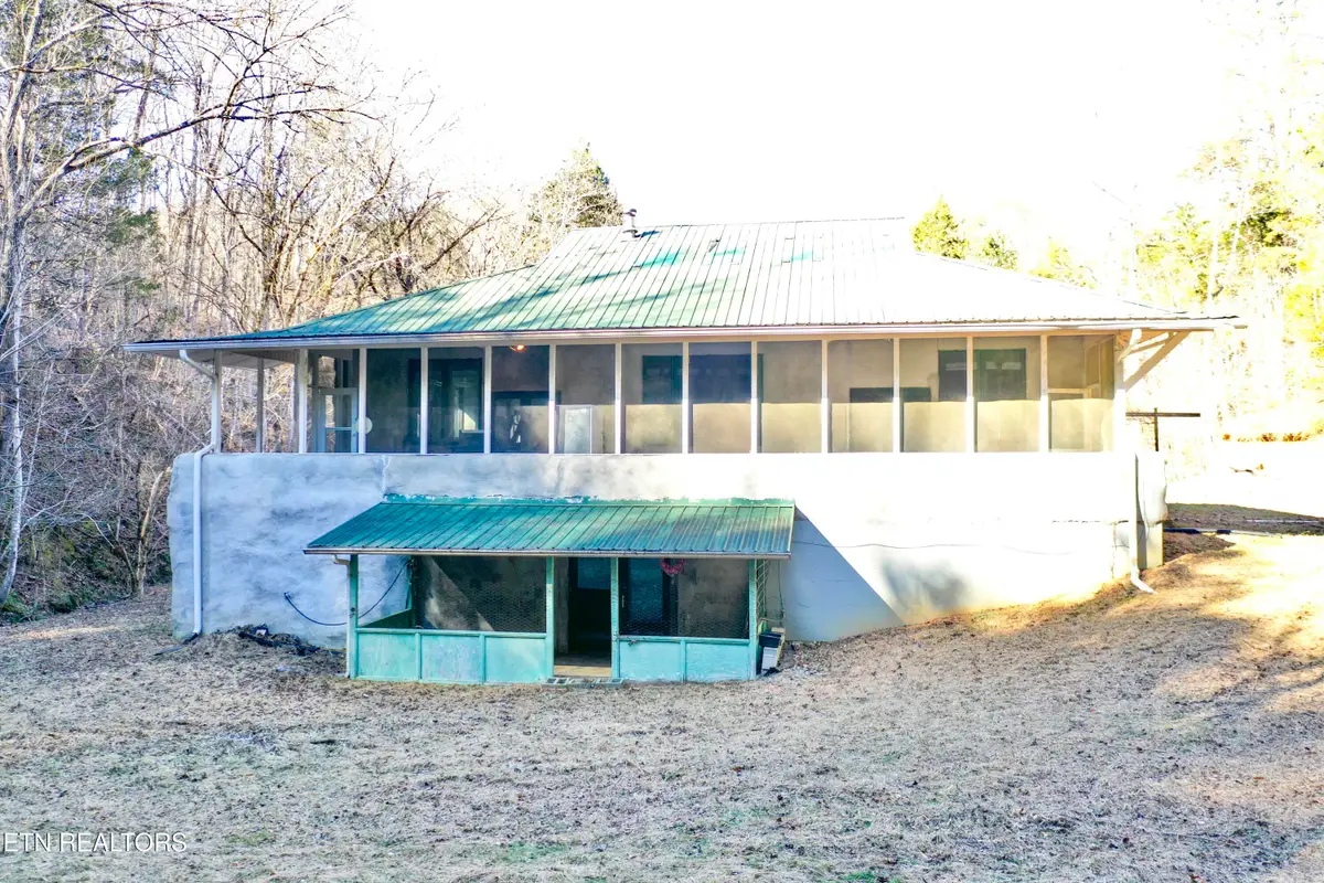 1650 Indian Creek Rd, Thorn Hill, TN 37881 - #1