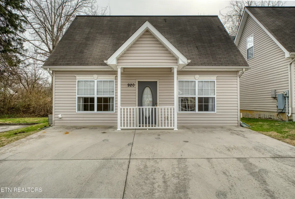 920 Hazelbrook Way, Knoxville, TN 37912 - Image #1