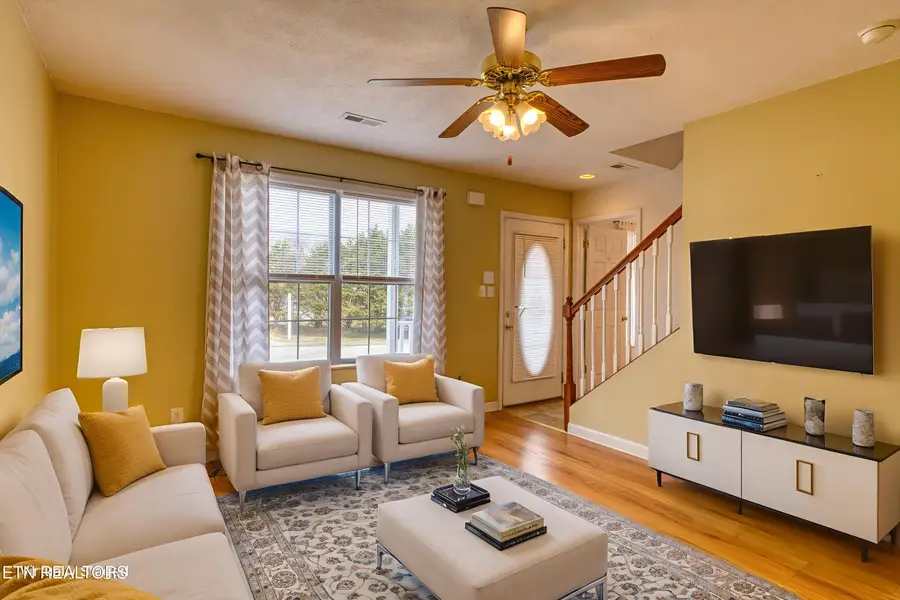 920 Hazelbrook Way, Knoxville, TN 37912 - Image #3