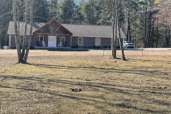 4282 Standing Rock Rd, Jamestown, TN 38556