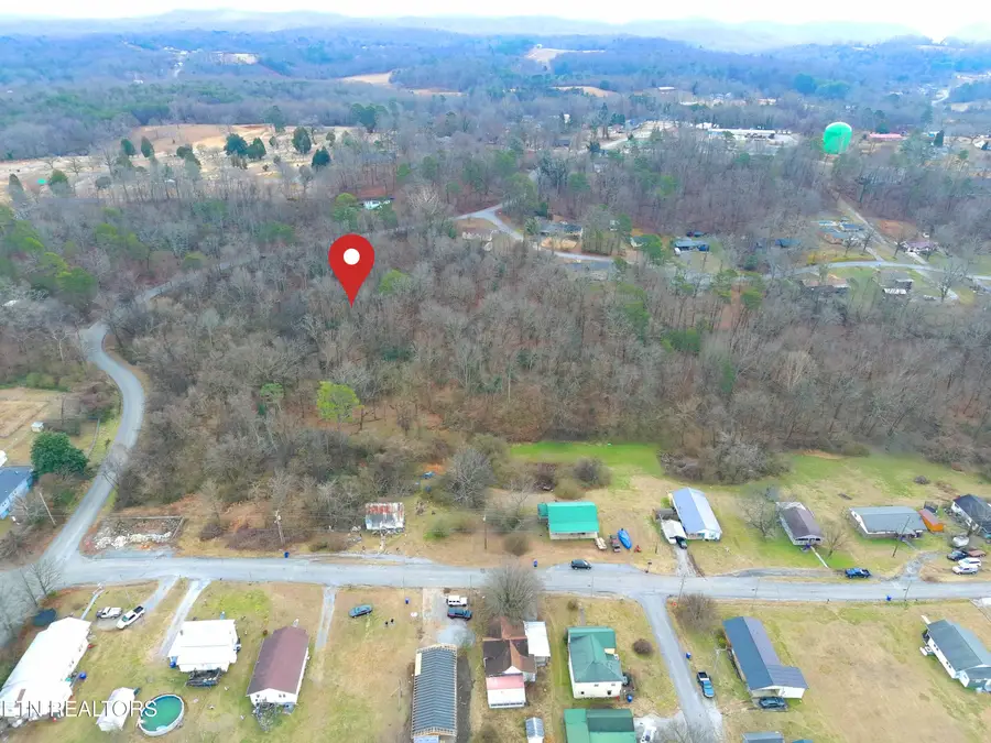 E Wheeler St, Rockwood, TN 37854 - #3