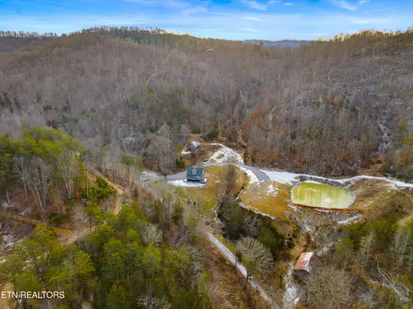 260 Shepard Lane, Thorn Hill, TN 37881