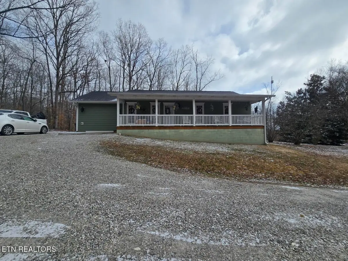 337 W Monticello Pike, Huntsville, TN 37756 - #1