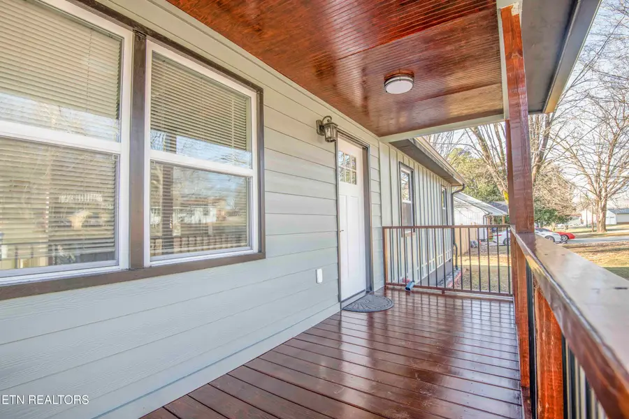 1221 Lincoln Drive, Madisonville, TN 37354 - #3