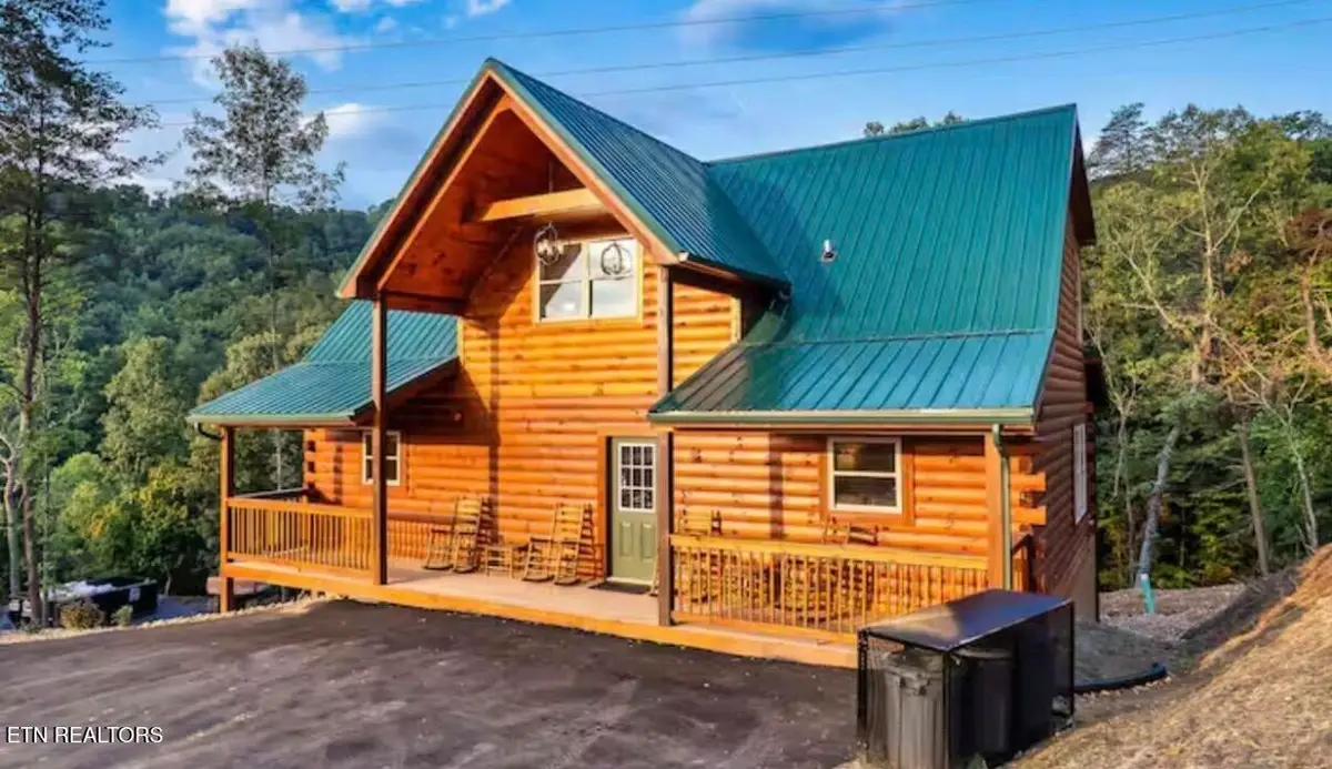 848 String Run Way, Pigeon Forge, TN 37863 - #1