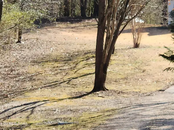 000 Crestway Drive, Athens, TN 37303