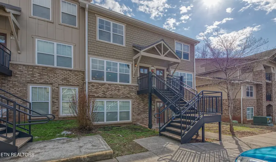 3918 Cherokee Woods Way #202, Knoxville, TN 37920 - Image #3